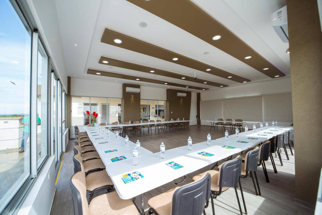 Hotel Ribera Sinu Montería エクステリア 写真